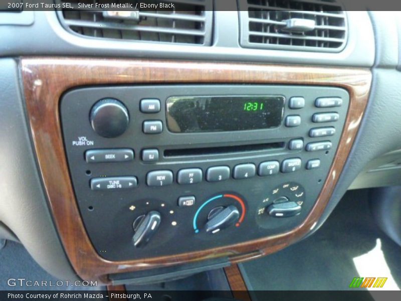 Silver Frost Metallic / Ebony Black 2007 Ford Taurus SEL
