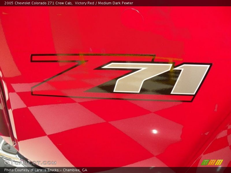 Victory Red / Medium Dark Pewter 2005 Chevrolet Colorado Z71 Crew Cab