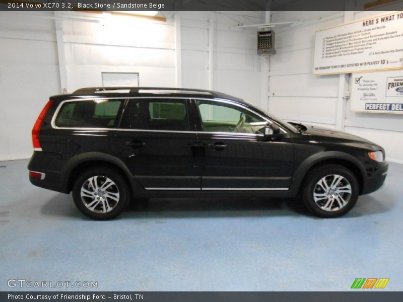Black Stone / Sandstone Beige 2014 Volvo XC70 3.2