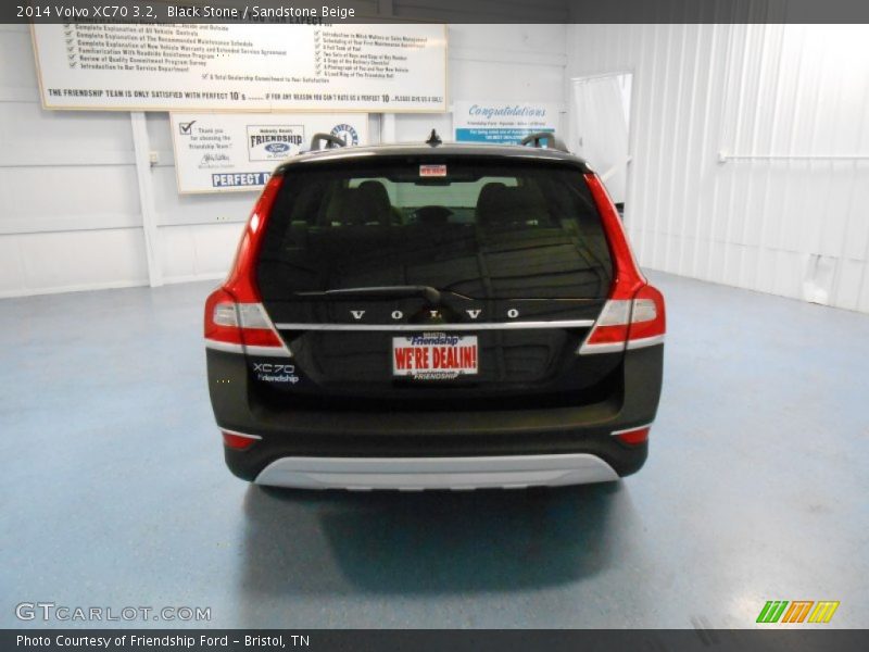 Black Stone / Sandstone Beige 2014 Volvo XC70 3.2