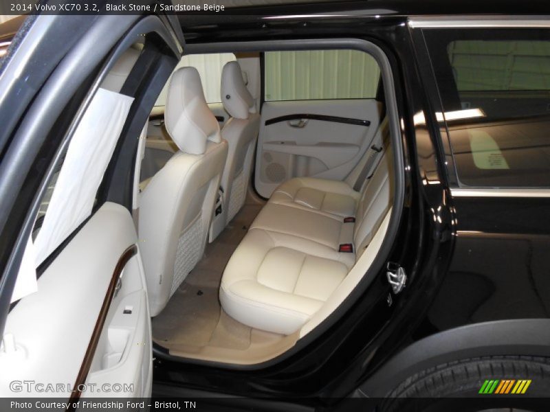 Black Stone / Sandstone Beige 2014 Volvo XC70 3.2