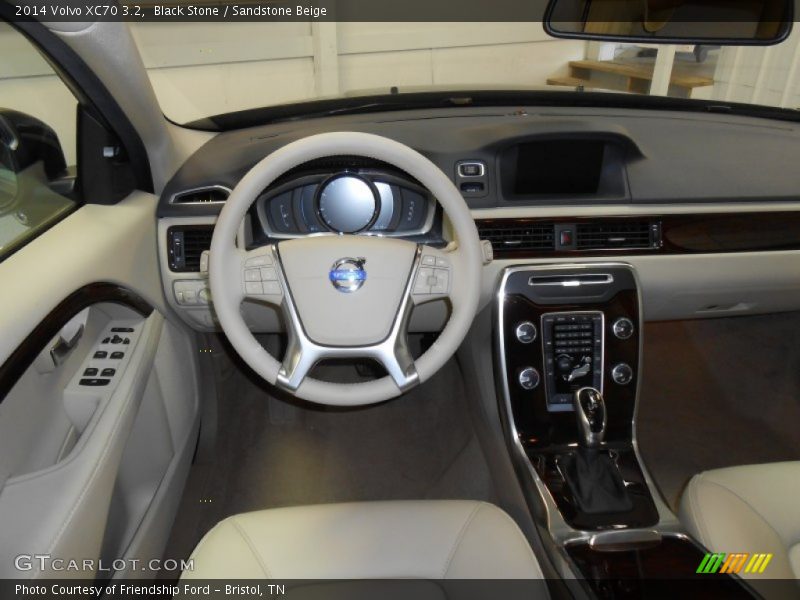 Black Stone / Sandstone Beige 2014 Volvo XC70 3.2