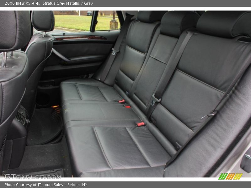 Stratus Grey Metallic / Grey 2006 BMW X5 4.4i
