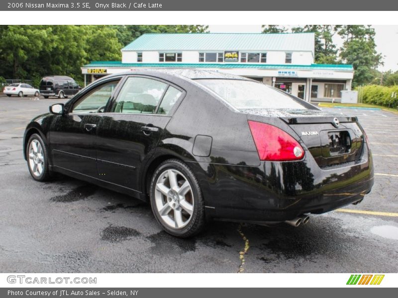 Onyx Black / Cafe Latte 2006 Nissan Maxima 3.5 SE