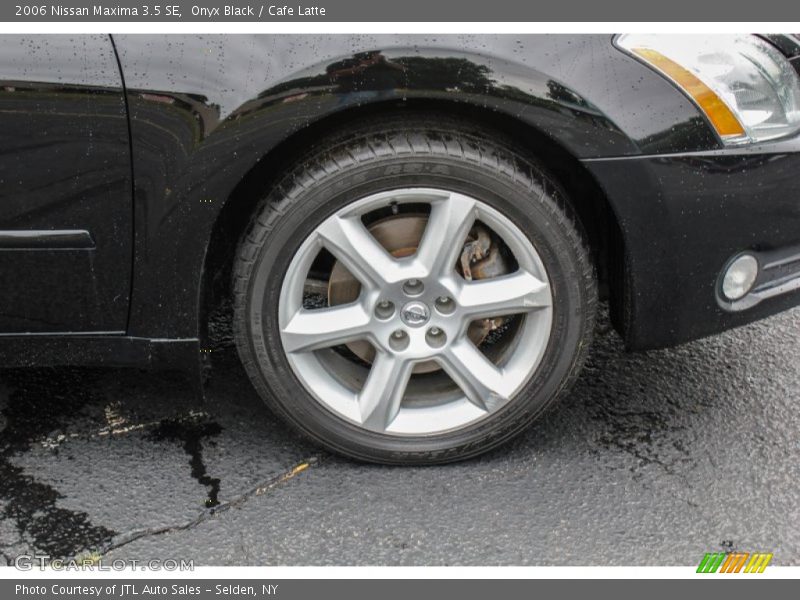 Onyx Black / Cafe Latte 2006 Nissan Maxima 3.5 SE