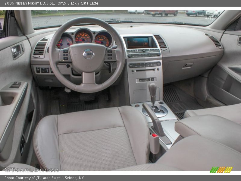 Onyx Black / Cafe Latte 2006 Nissan Maxima 3.5 SE