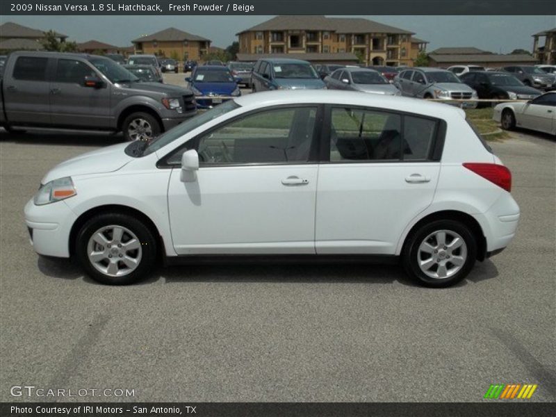 Fresh Powder / Beige 2009 Nissan Versa 1.8 SL Hatchback