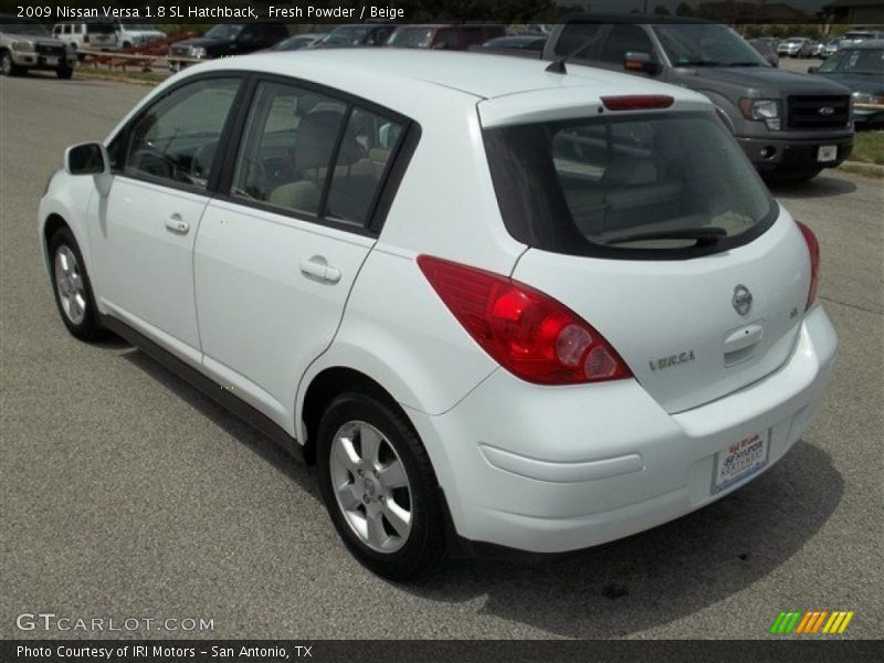 Fresh Powder / Beige 2009 Nissan Versa 1.8 SL Hatchback