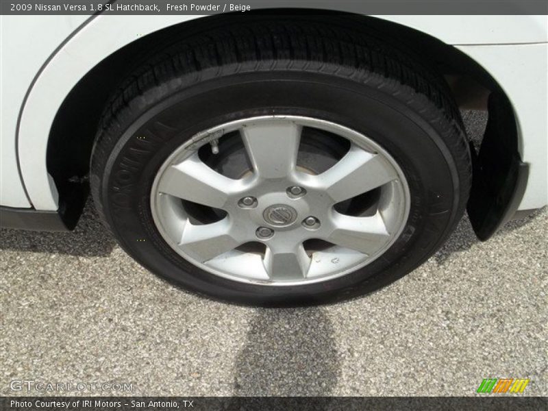 Fresh Powder / Beige 2009 Nissan Versa 1.8 SL Hatchback