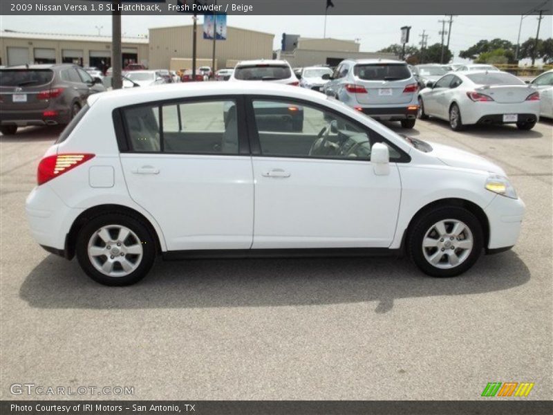 Fresh Powder / Beige 2009 Nissan Versa 1.8 SL Hatchback
