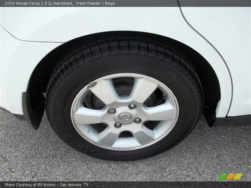 Fresh Powder / Beige 2009 Nissan Versa 1.8 SL Hatchback
