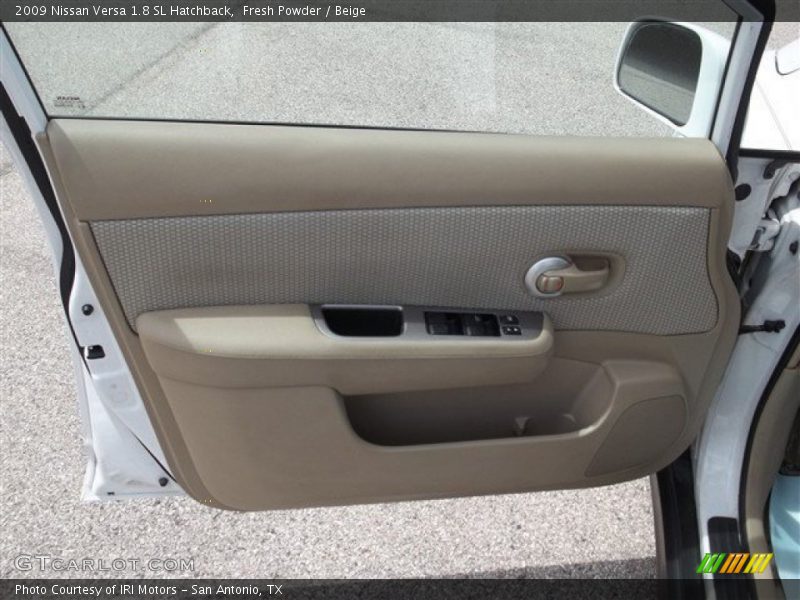 Fresh Powder / Beige 2009 Nissan Versa 1.8 SL Hatchback