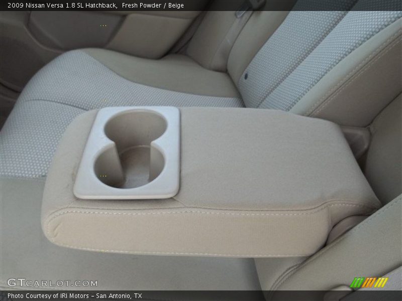 Fresh Powder / Beige 2009 Nissan Versa 1.8 SL Hatchback