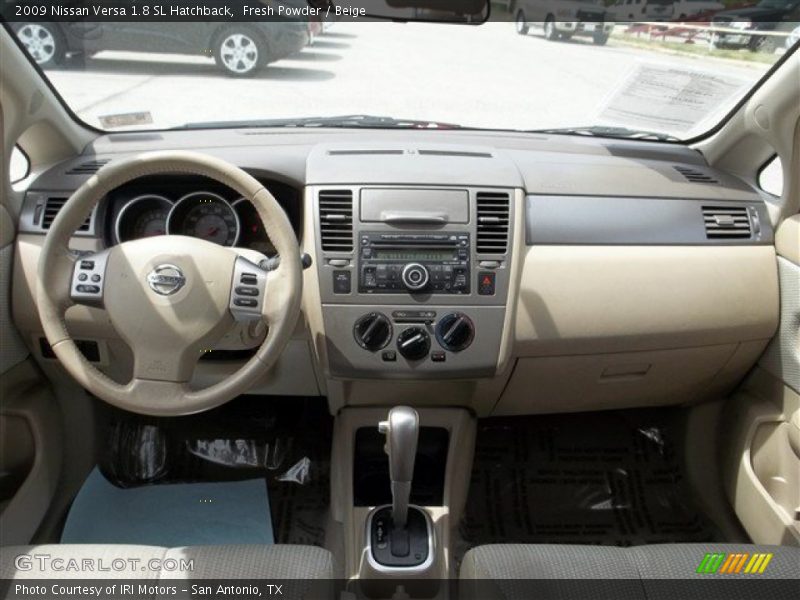 Fresh Powder / Beige 2009 Nissan Versa 1.8 SL Hatchback