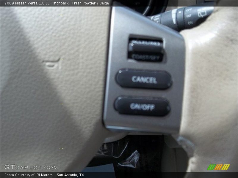 Fresh Powder / Beige 2009 Nissan Versa 1.8 SL Hatchback