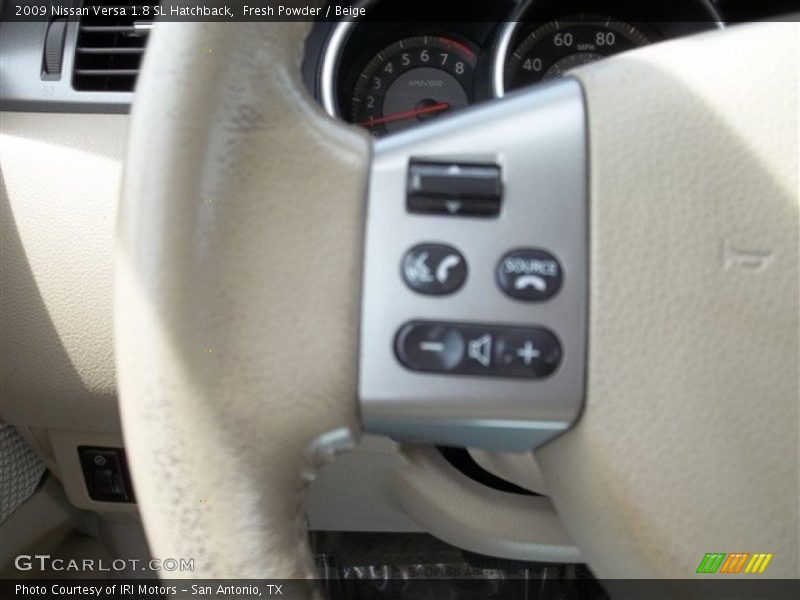 Fresh Powder / Beige 2009 Nissan Versa 1.8 SL Hatchback