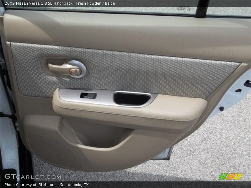 Fresh Powder / Beige 2009 Nissan Versa 1.8 SL Hatchback