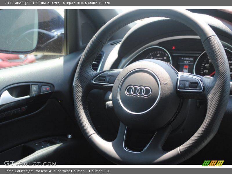  2013 Q7 3.0 S Line quattro Steering Wheel