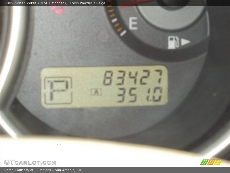 Fresh Powder / Beige 2009 Nissan Versa 1.8 SL Hatchback