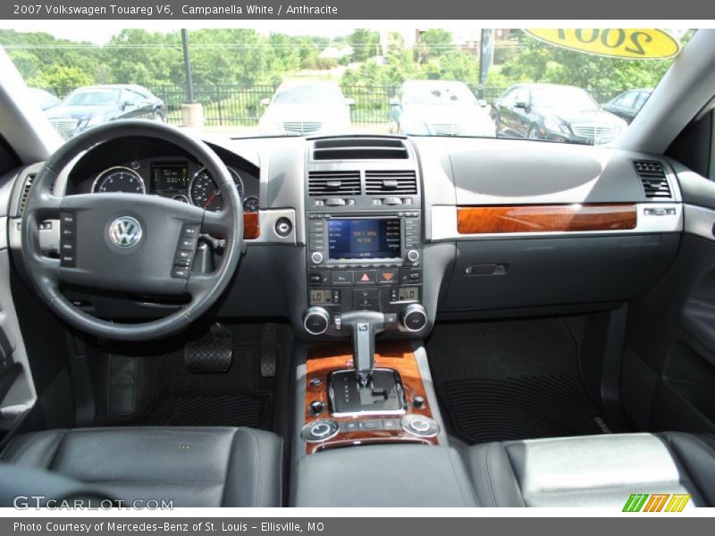 Campanella White / Anthracite 2007 Volkswagen Touareg V6