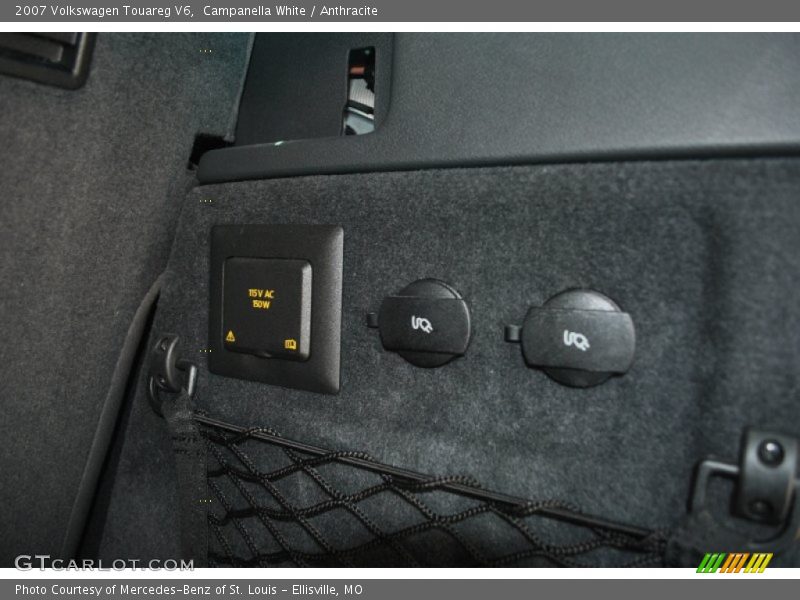 Campanella White / Anthracite 2007 Volkswagen Touareg V6