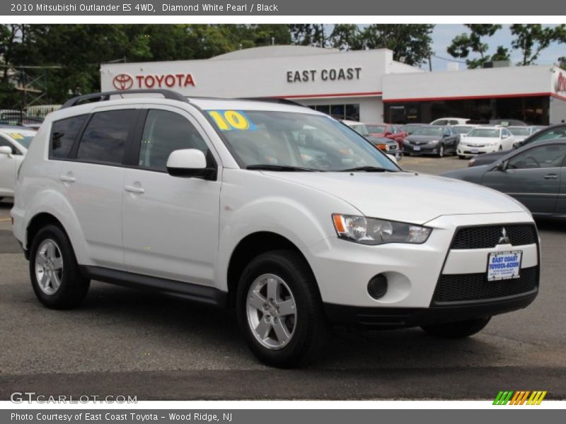 Diamond White Pearl / Black 2010 Mitsubishi Outlander ES 4WD