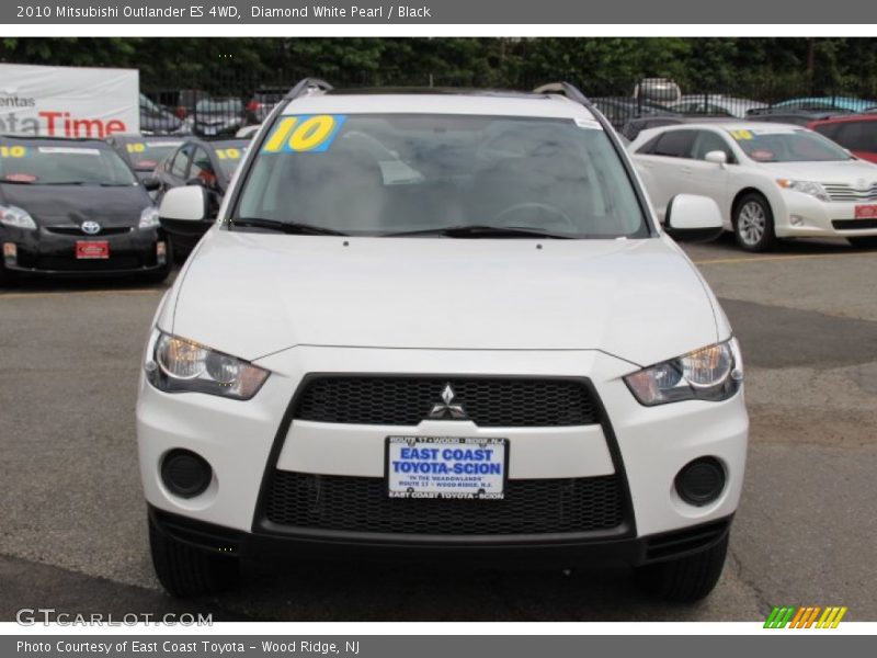 Diamond White Pearl / Black 2010 Mitsubishi Outlander ES 4WD