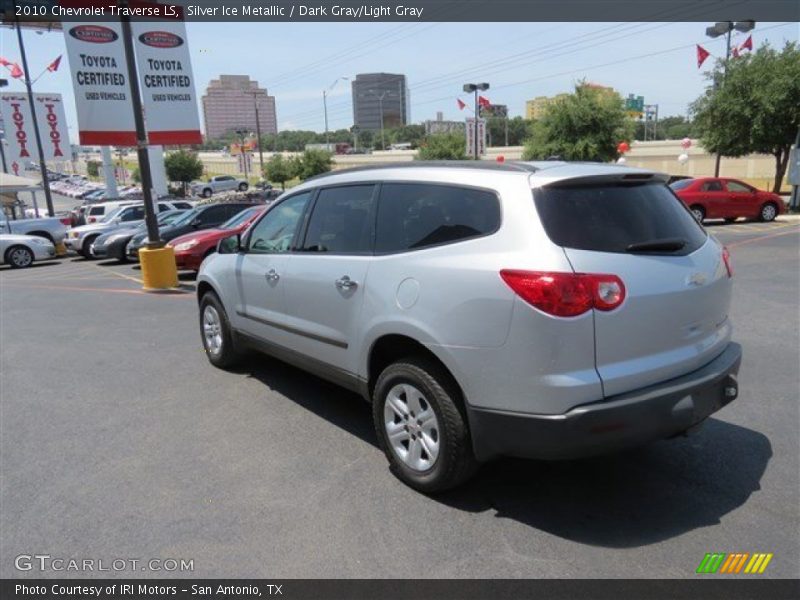 Silver Ice Metallic / Dark Gray/Light Gray 2010 Chevrolet Traverse LS