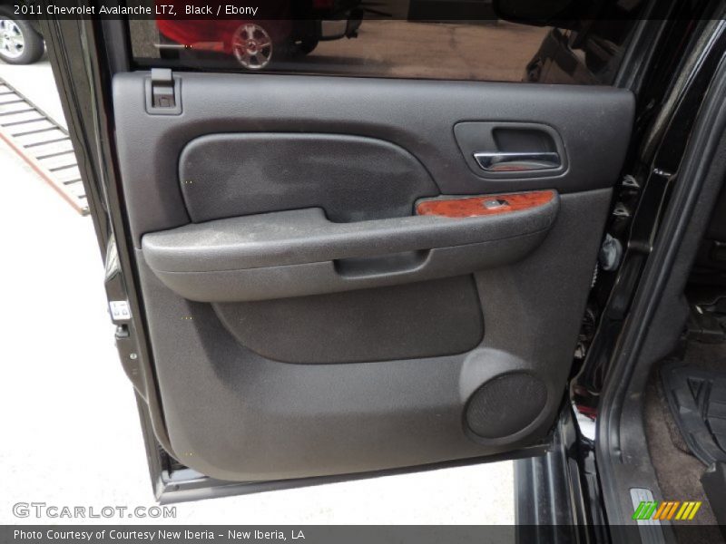 Black / Ebony 2011 Chevrolet Avalanche LTZ