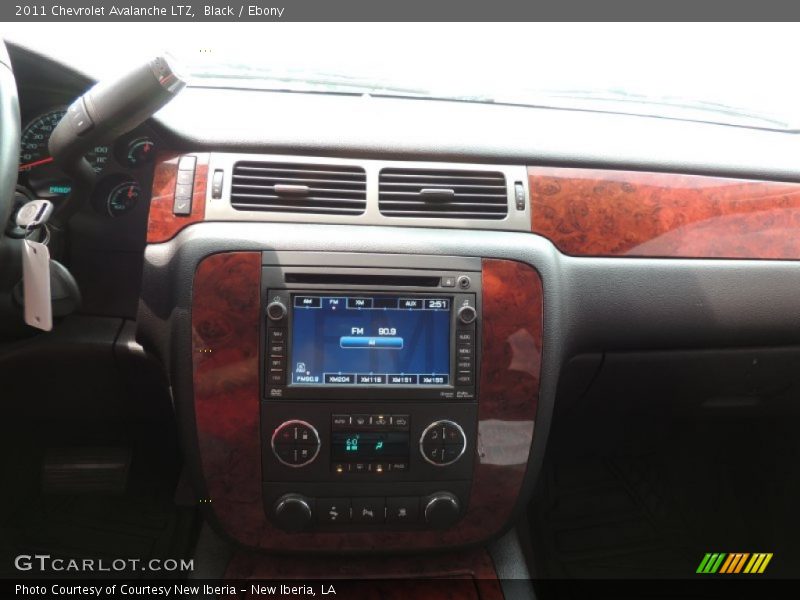 Black / Ebony 2011 Chevrolet Avalanche LTZ