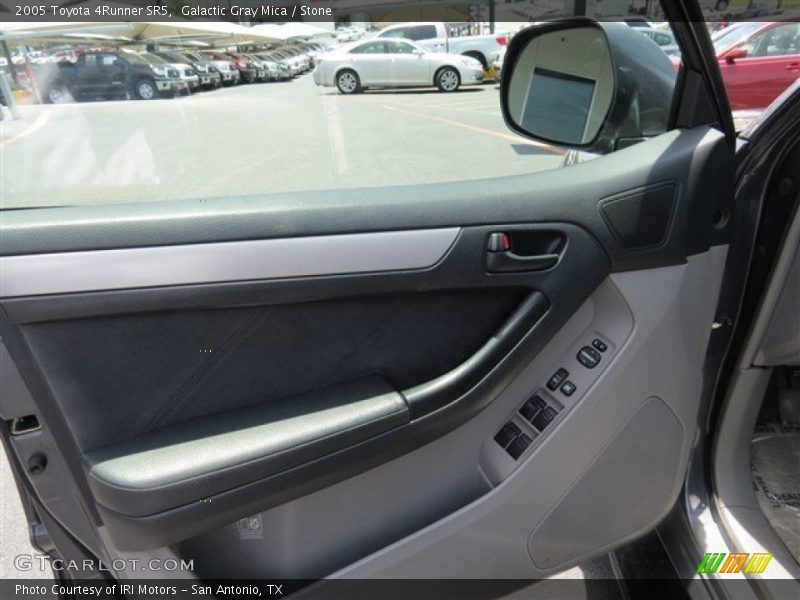 Galactic Gray Mica / Stone 2005 Toyota 4Runner SR5