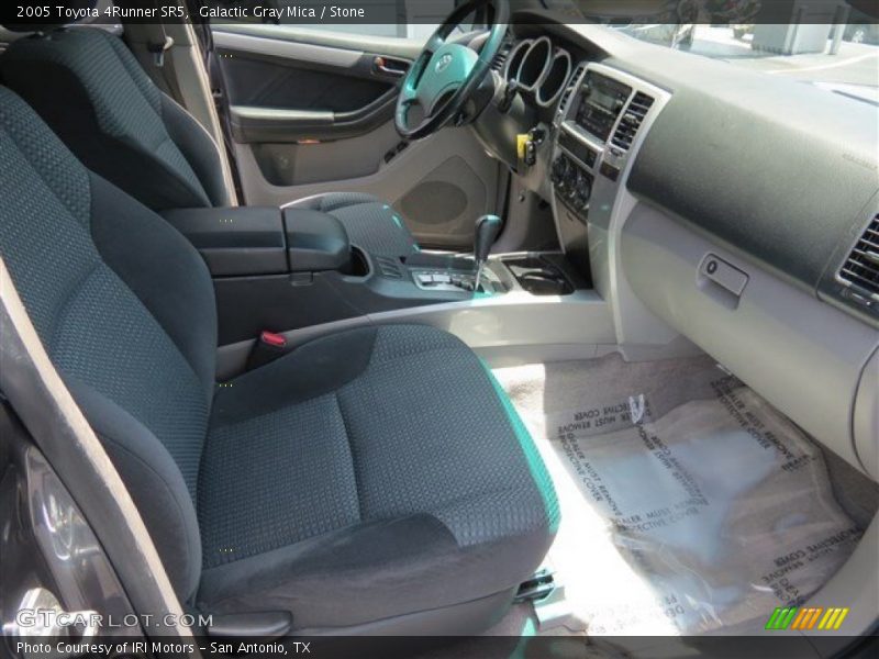 Galactic Gray Mica / Stone 2005 Toyota 4Runner SR5