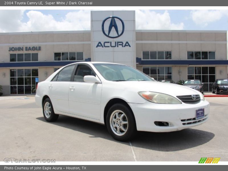 Super White / Dark Charcoal 2004 Toyota Camry LE