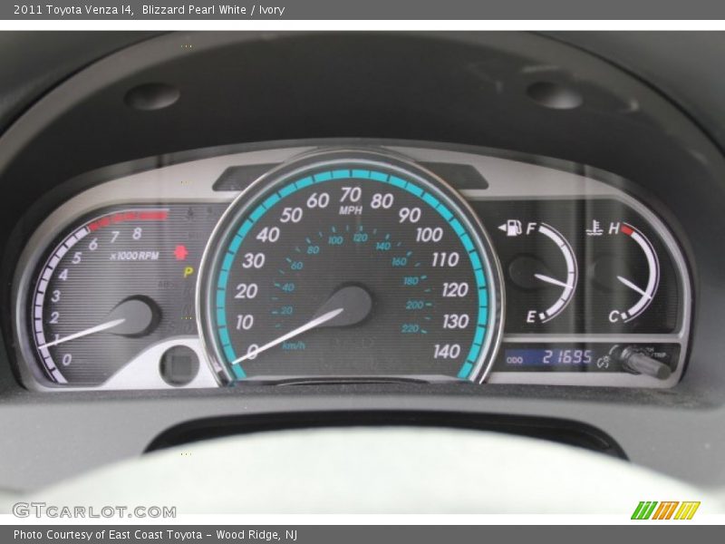 Blizzard Pearl White / Ivory 2011 Toyota Venza I4
