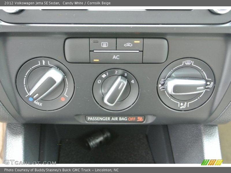 Candy White / Cornsilk Beige 2012 Volkswagen Jetta SE Sedan