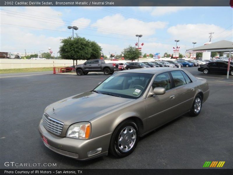 Bronzemist Metallic / Neutral Shale 2002 Cadillac DeVille Sedan