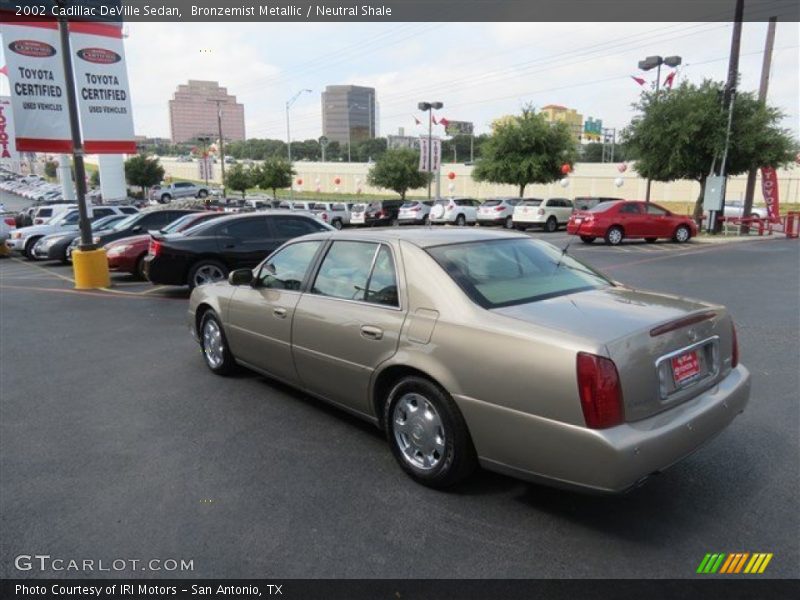 Bronzemist Metallic / Neutral Shale 2002 Cadillac DeVille Sedan