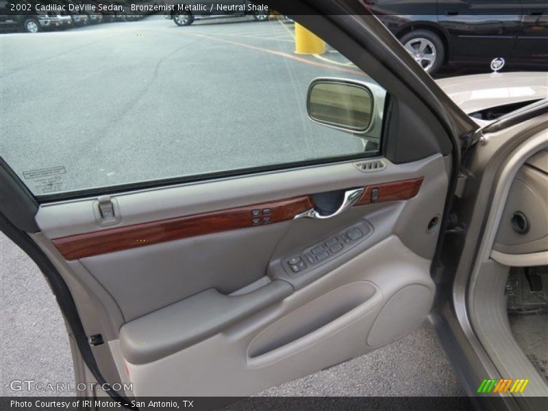 Bronzemist Metallic / Neutral Shale 2002 Cadillac DeVille Sedan