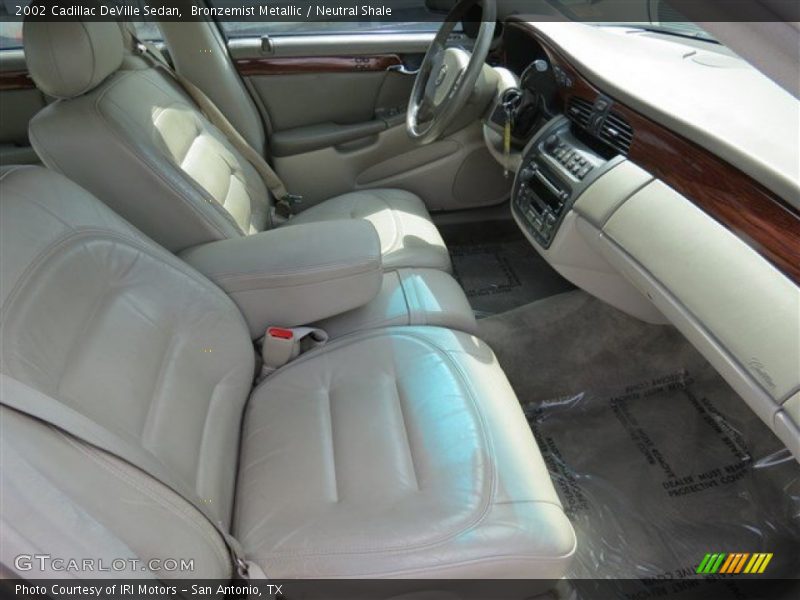 Bronzemist Metallic / Neutral Shale 2002 Cadillac DeVille Sedan