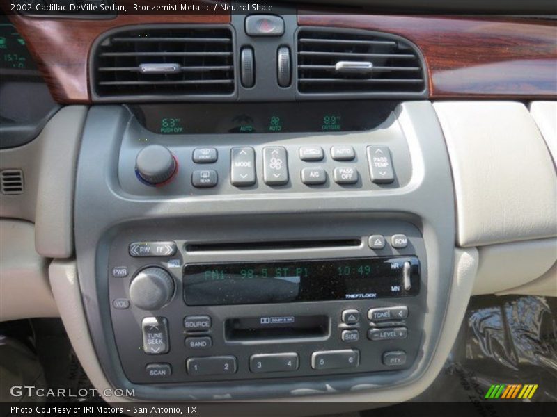 Bronzemist Metallic / Neutral Shale 2002 Cadillac DeVille Sedan