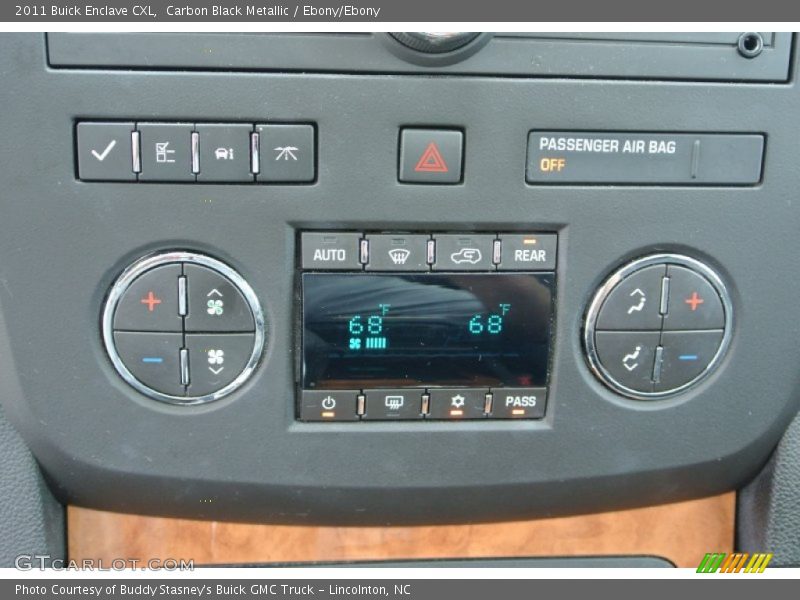 Carbon Black Metallic / Ebony/Ebony 2011 Buick Enclave CXL