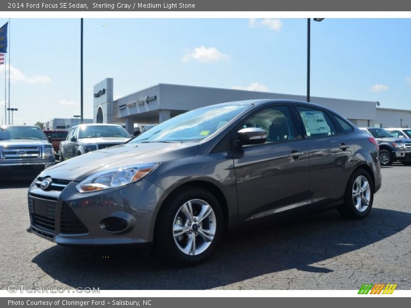Sterling Gray / Medium Light Stone 2014 Ford Focus SE Sedan