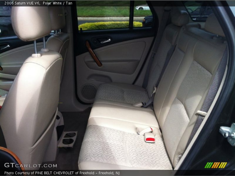 Polar White / Tan 2006 Saturn VUE V6