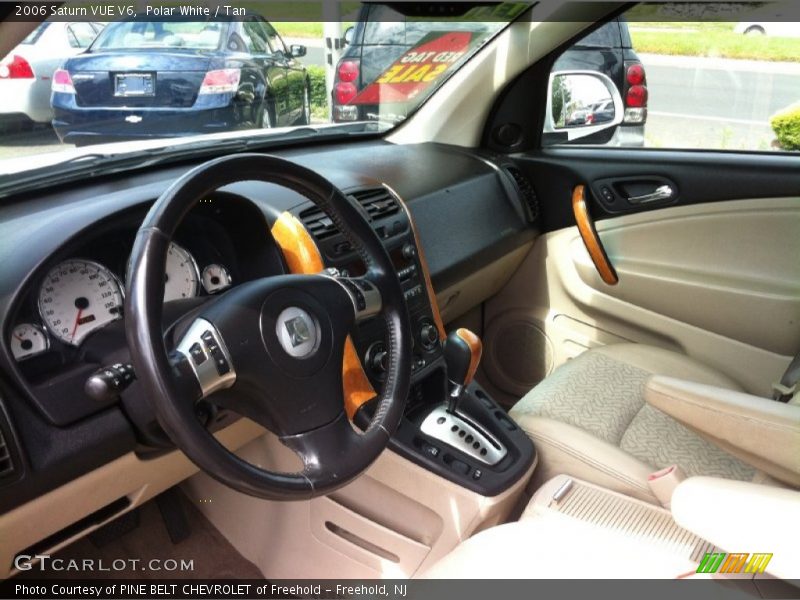 Polar White / Tan 2006 Saturn VUE V6