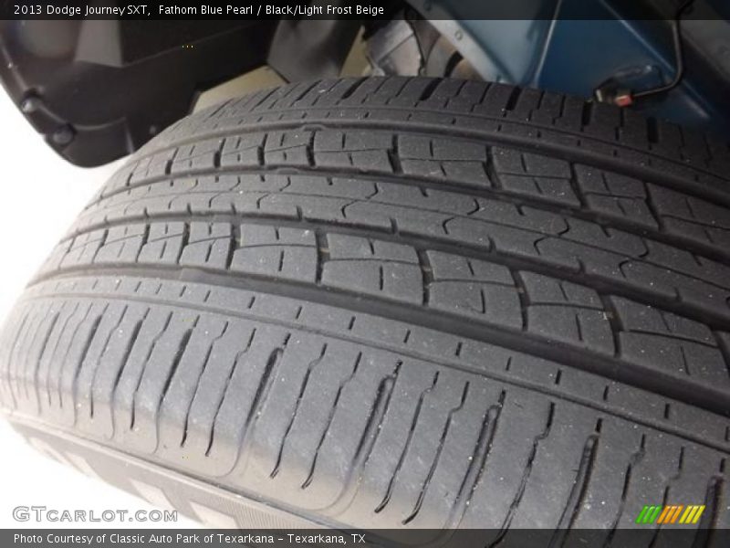 Fathom Blue Pearl / Black/Light Frost Beige 2013 Dodge Journey SXT