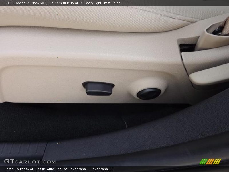 Fathom Blue Pearl / Black/Light Frost Beige 2013 Dodge Journey SXT