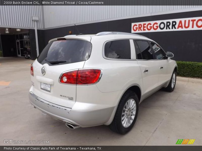 White Diamond Tricoat / Cocoa/Cashmere 2009 Buick Enclave CXL