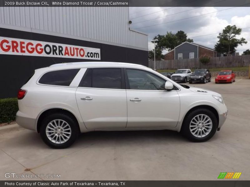 White Diamond Tricoat / Cocoa/Cashmere 2009 Buick Enclave CXL