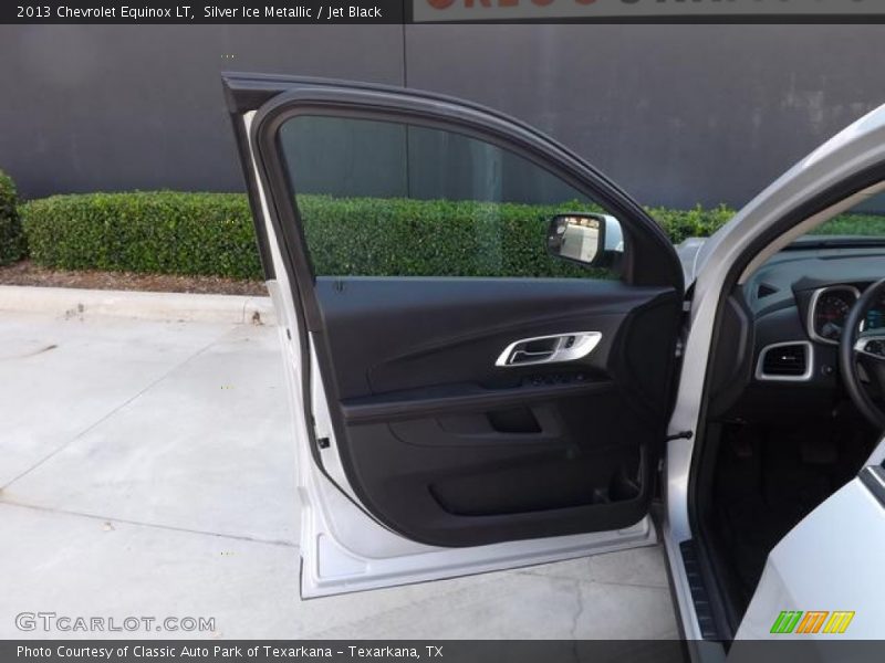 Silver Ice Metallic / Jet Black 2013 Chevrolet Equinox LT
