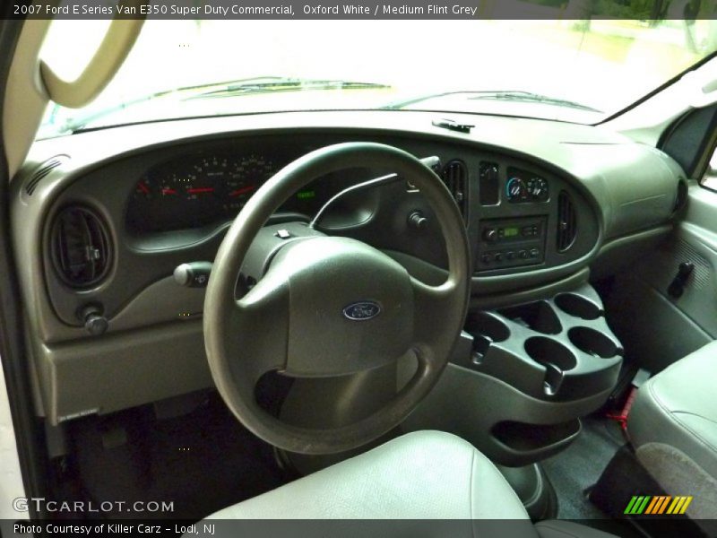 Oxford White / Medium Flint Grey 2007 Ford E Series Van E350 Super Duty Commercial